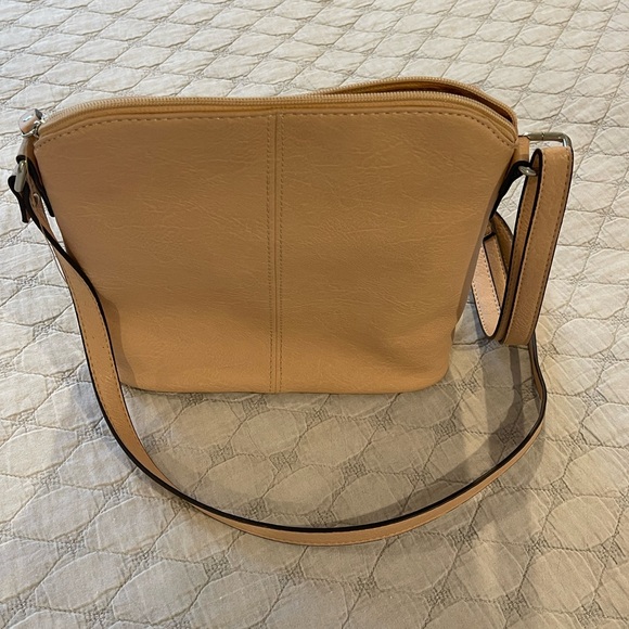 Born Concept BOC shoulder bag with phone charger - Picture 5 of 10